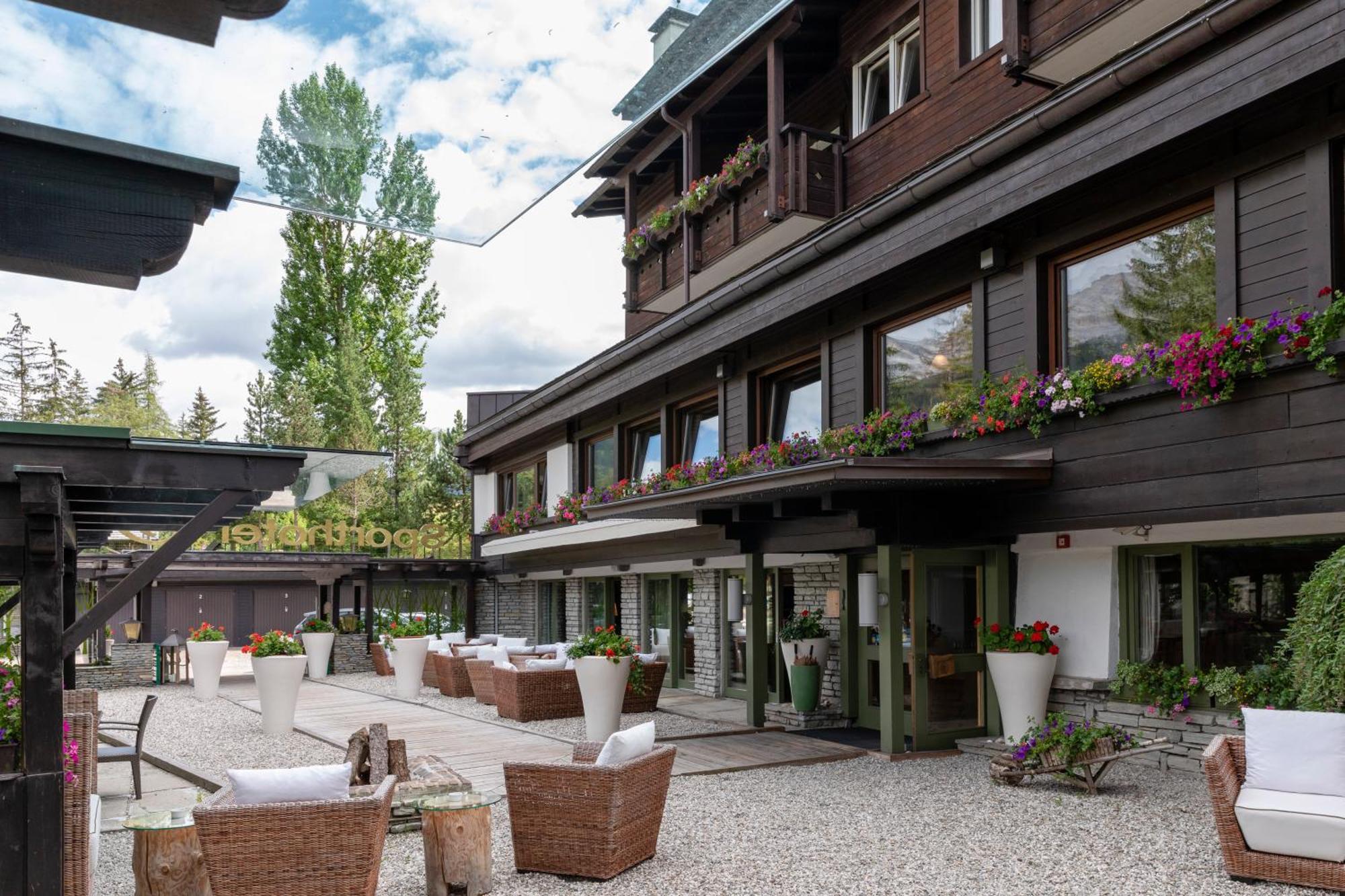 Sporthotel Teresa Badia  Exteriör bild